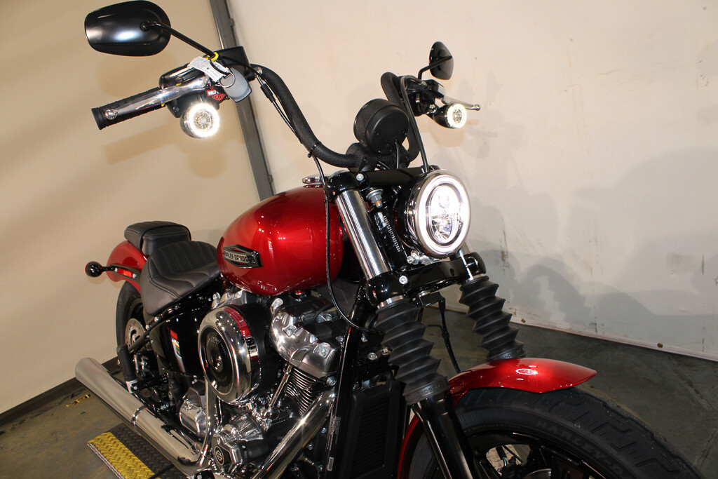 Street Bob®