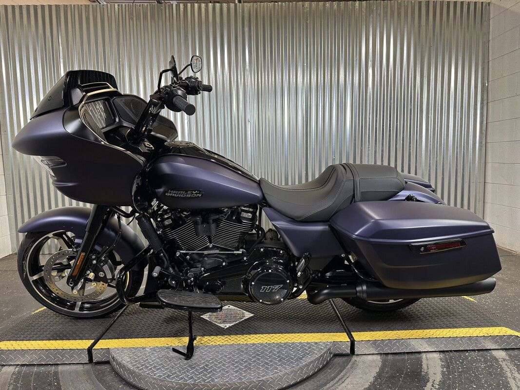 Road Glide®