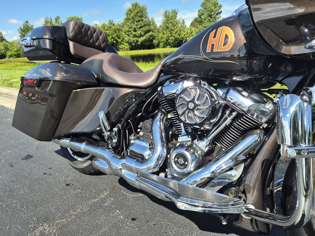 Road Glide®