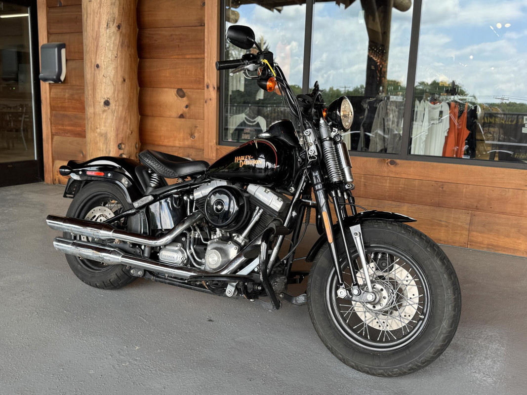 Softail® Cross Bones®