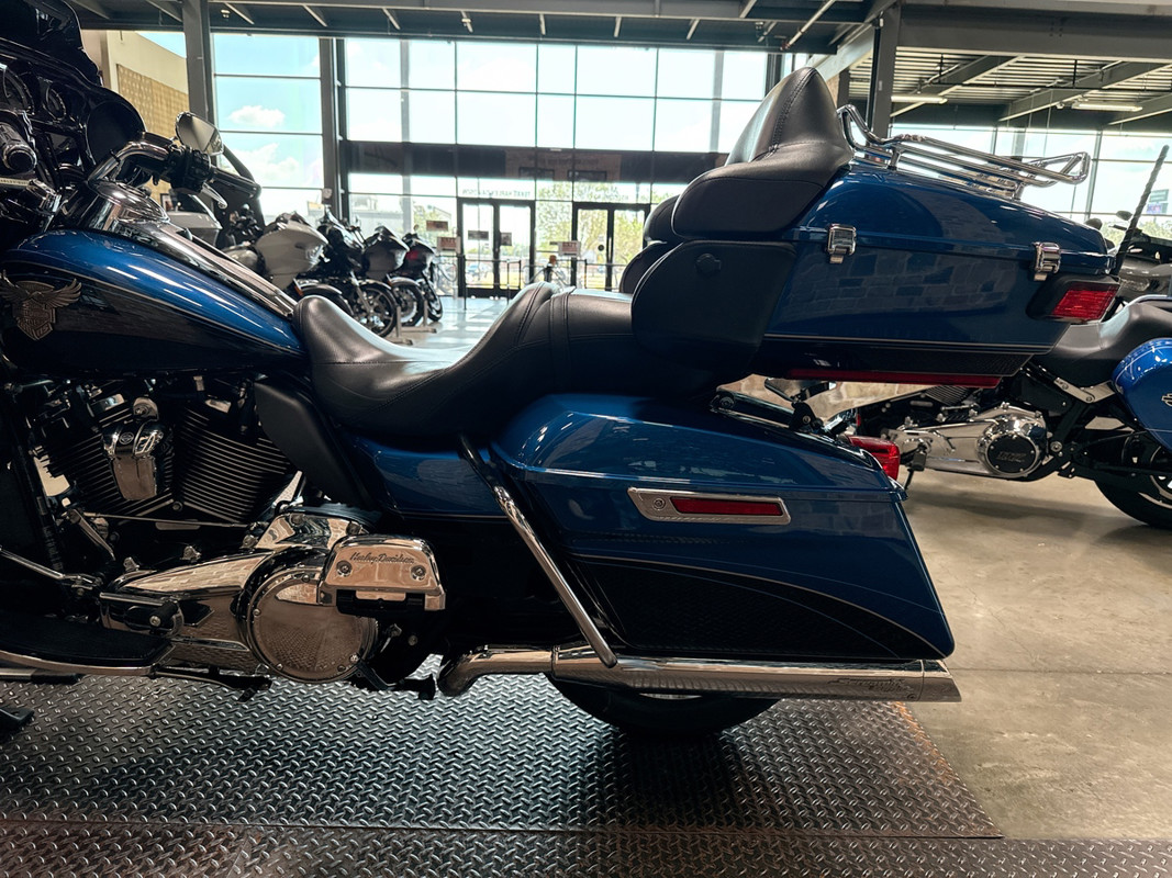 Electra Glide® Ultra® Limited 115th Anniversary