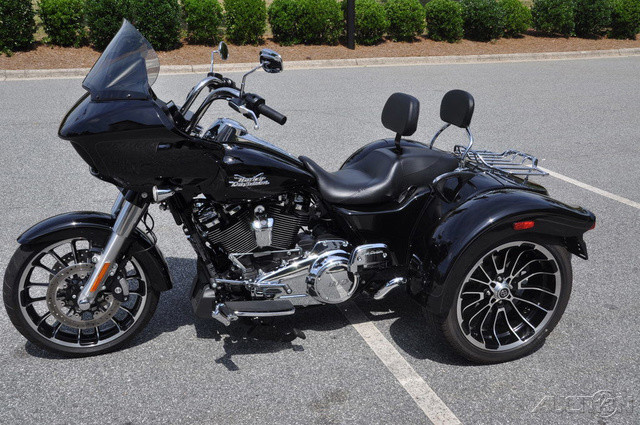 Road Glide® 3