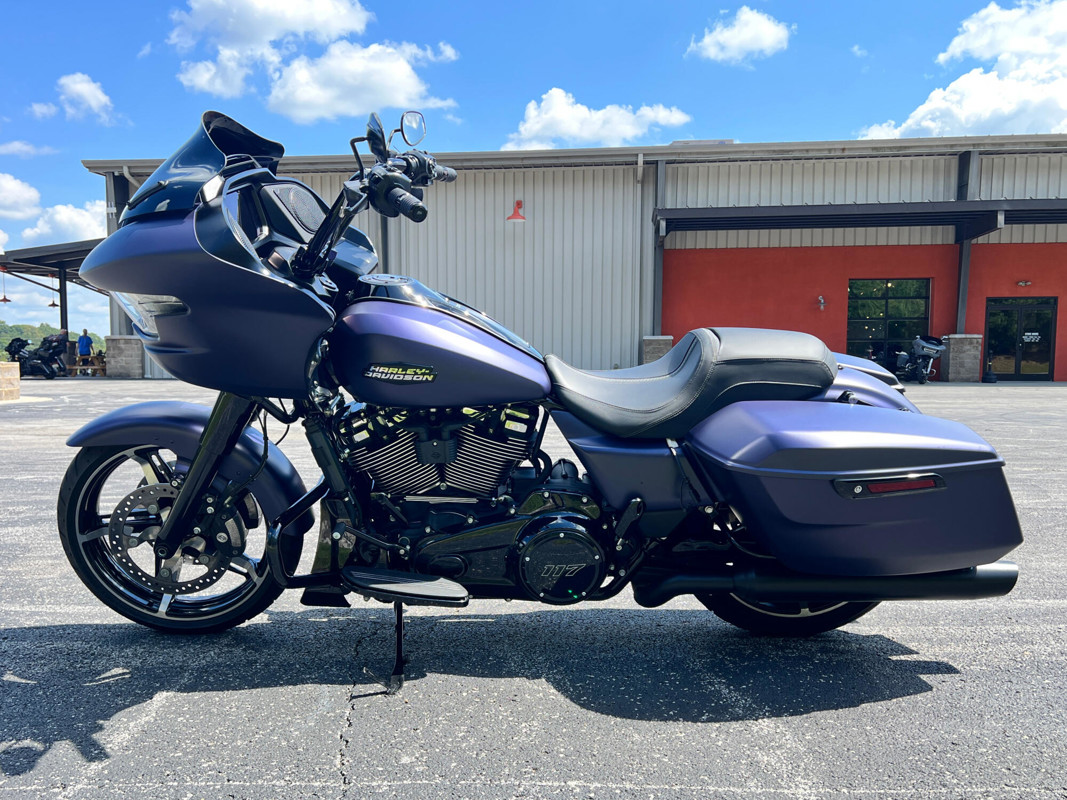 Road Glide®