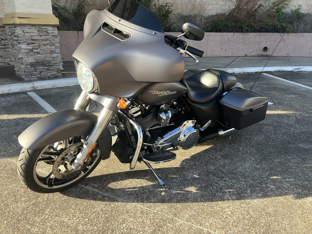 Street Glide® Special