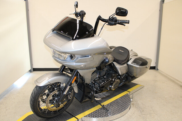 CVO® Road Glide®