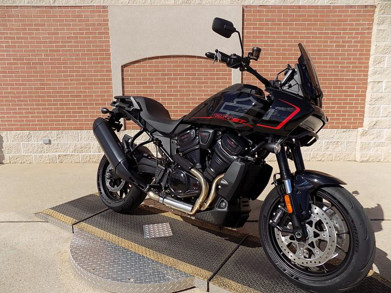 Pan America® 1250 ST