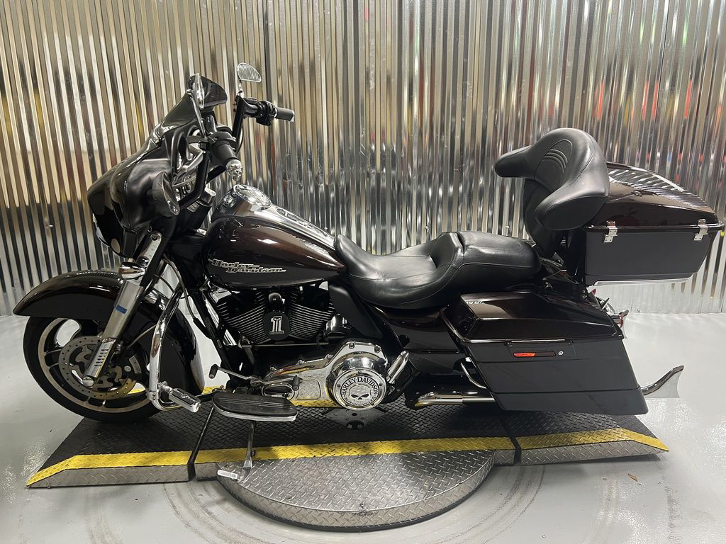 Street Glide®