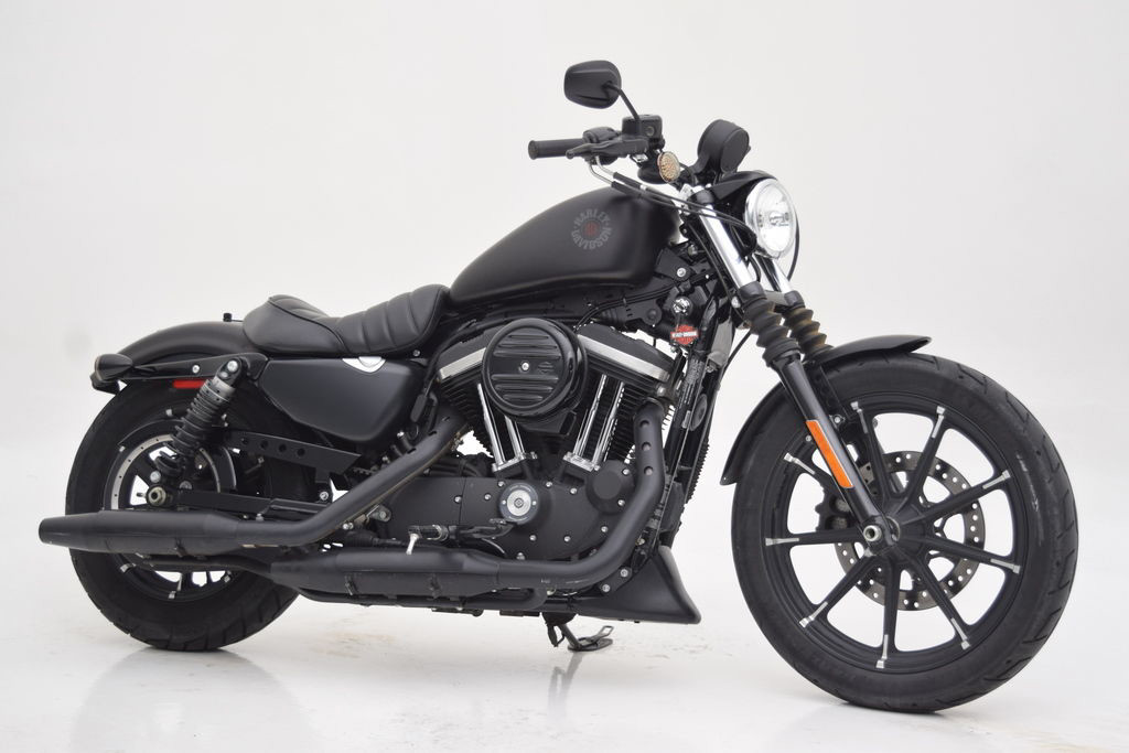 Iron 883®
