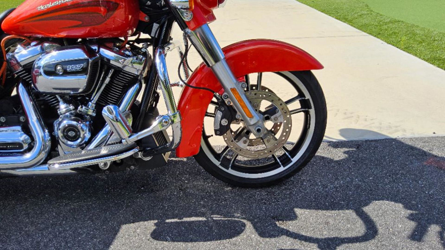 Street Glide®