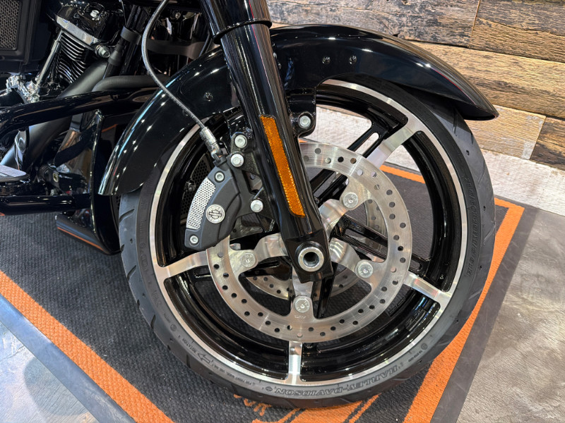 Road Glide®