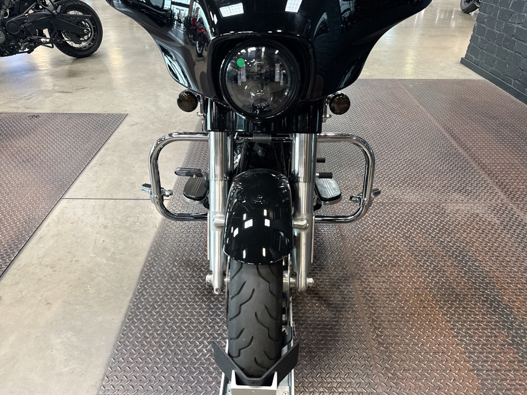 Street Glide®