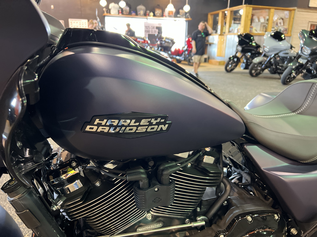 Road Glide®