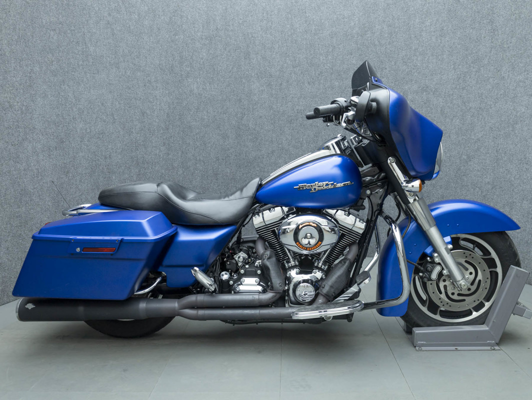 Street Glide®