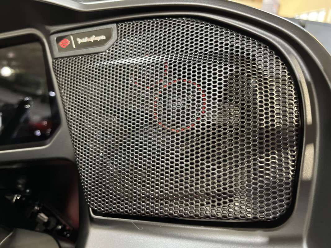 Road Glide®