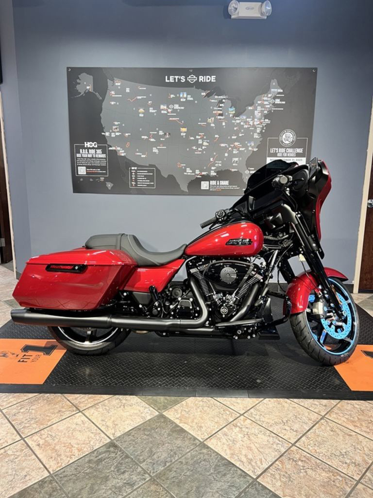 Street Glide®