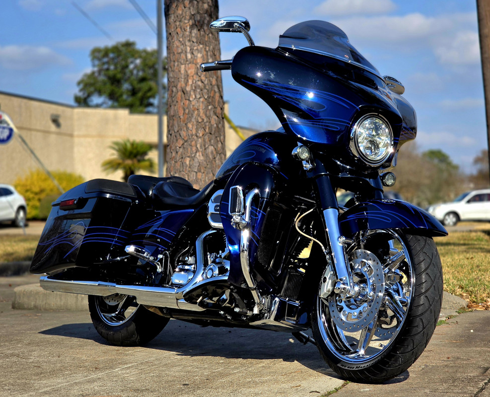 CVO® Street Glide®