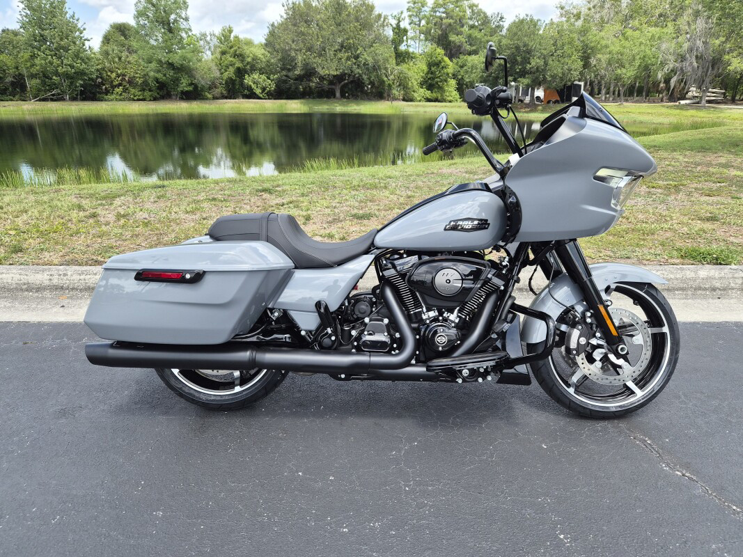 Road Glide®