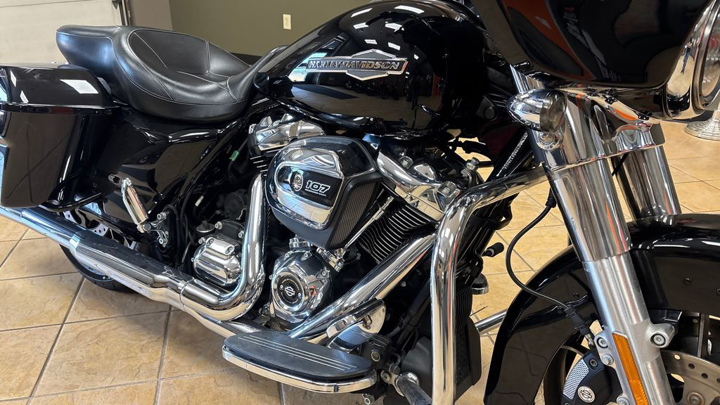Street Glide®