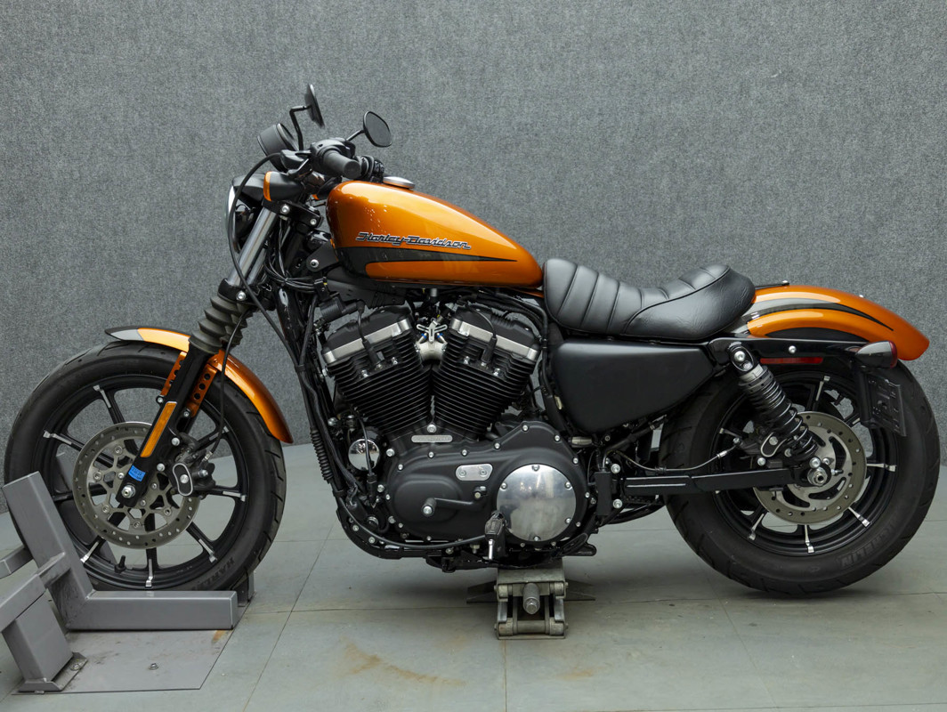 Iron 883®