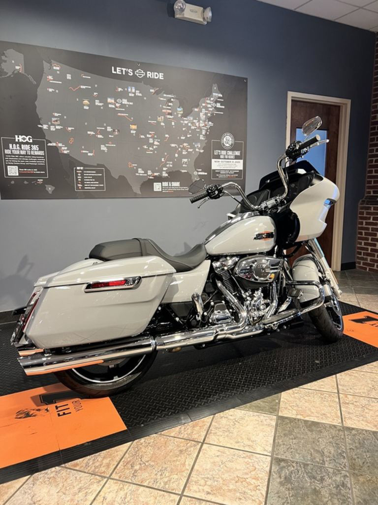 Road Glide®
