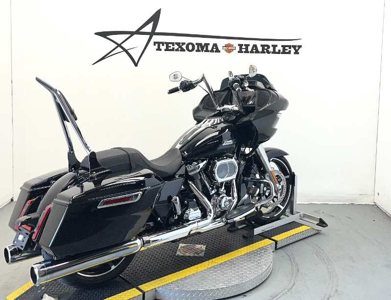 Road Glide®