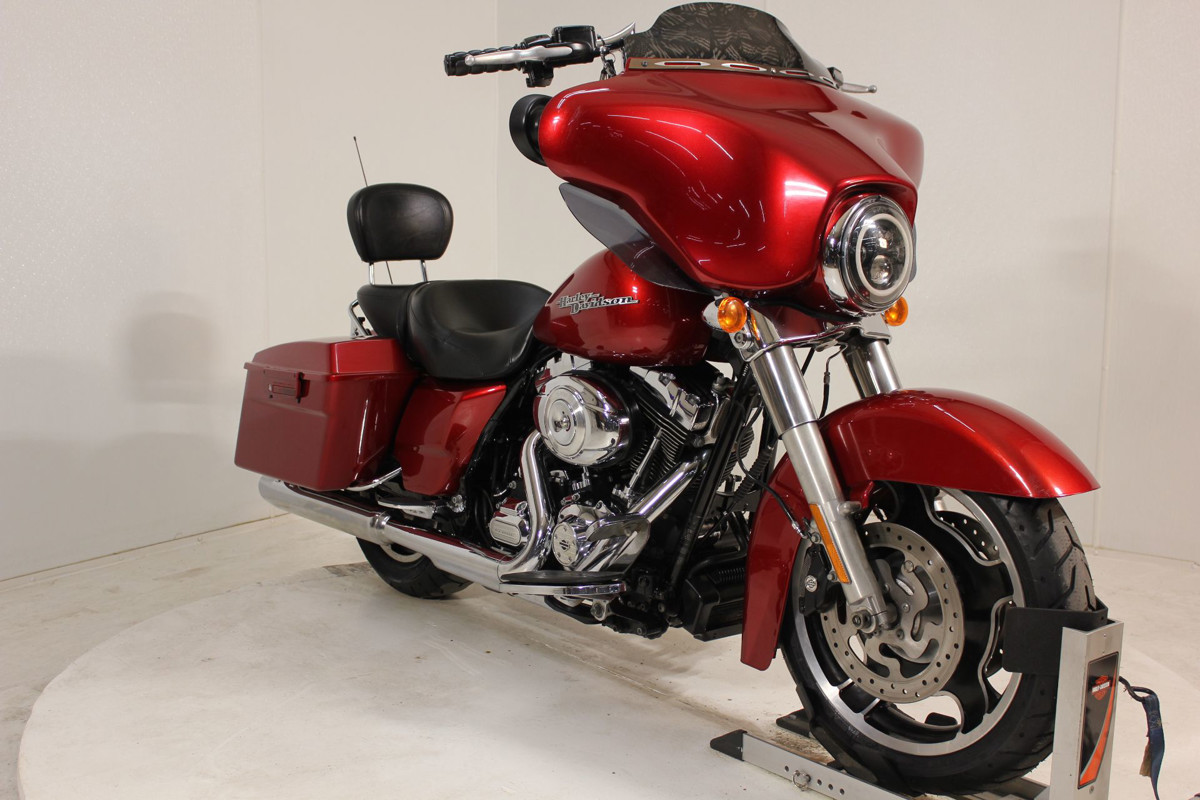 Street Glide®