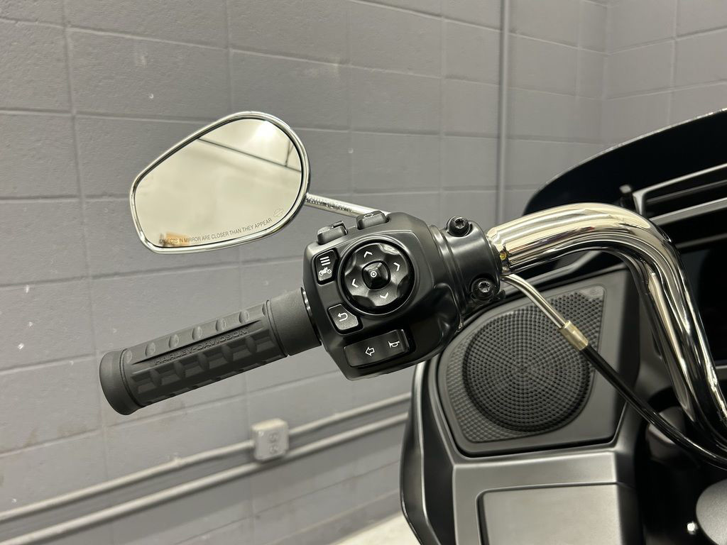 Road Glide®