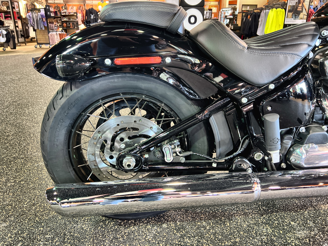 Street Bob®