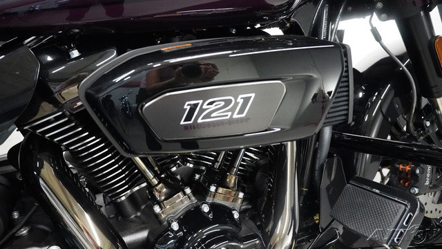 CVO® Street Glide®