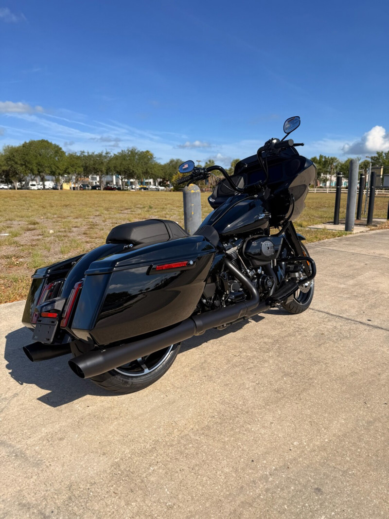 Road Glide®