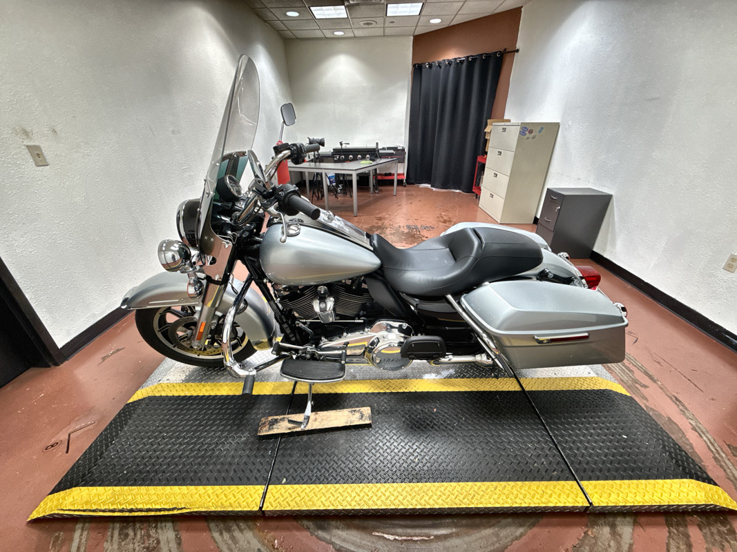 Road King Police