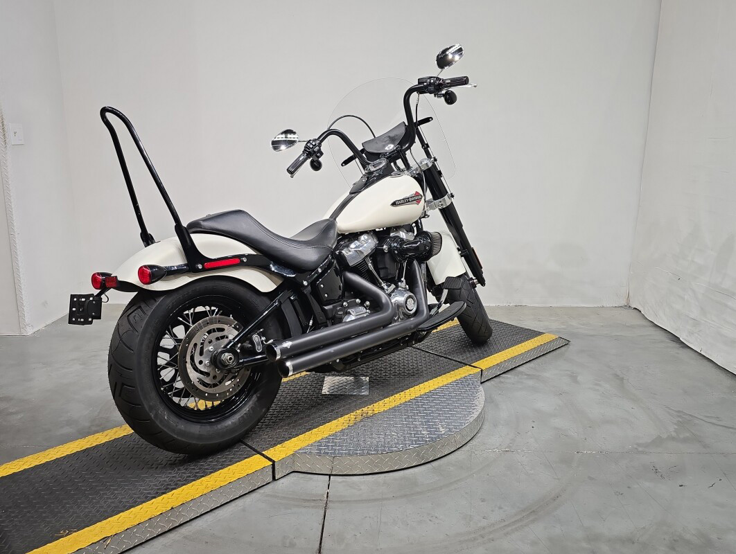 Softail® Slim®