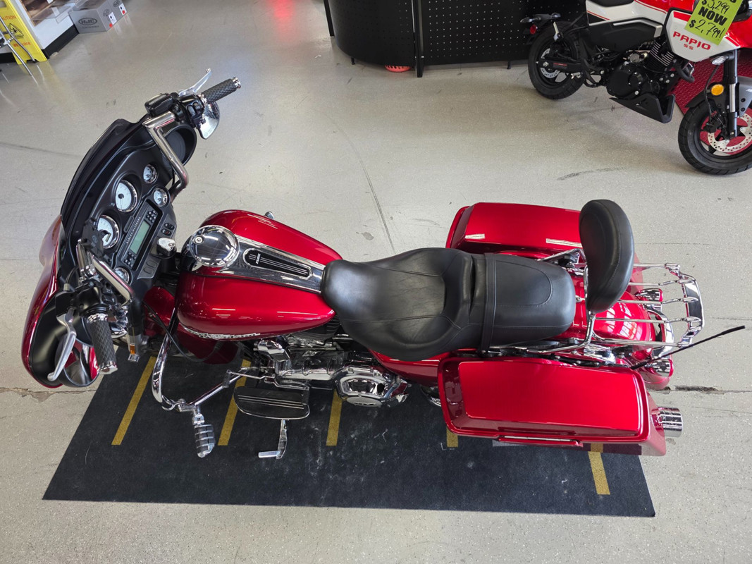 Street Glide®
