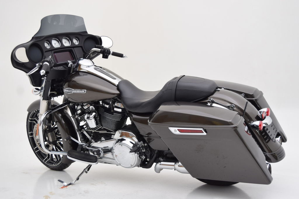 Street Glide®