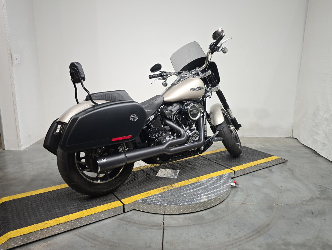 Softail® Sport Glide®