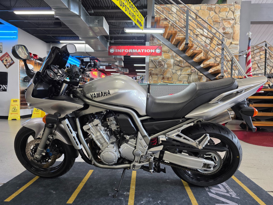 FZ1