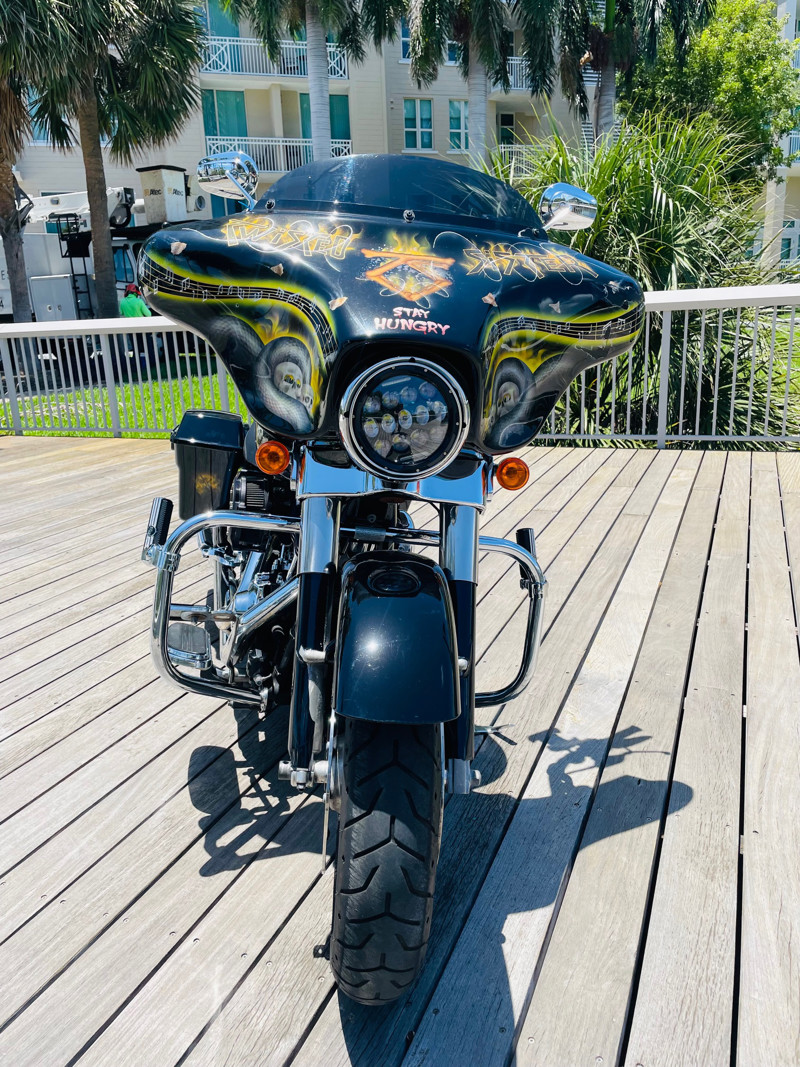 Street Glide®