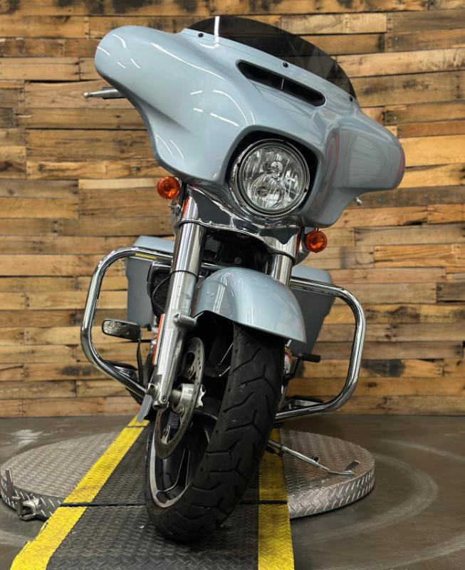 Street Glide®