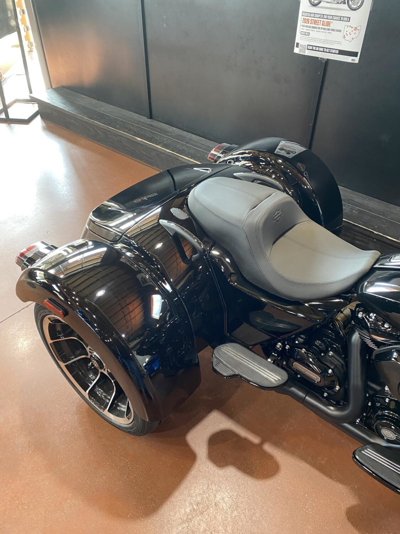 Road Glide® 3