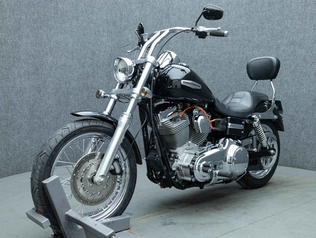 Dyna® Super Glide® Custom