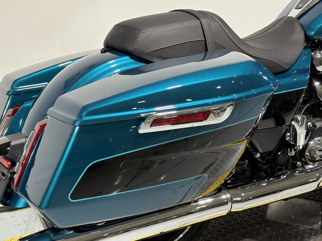 Road Glide®