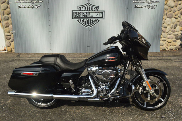 Street Glide®