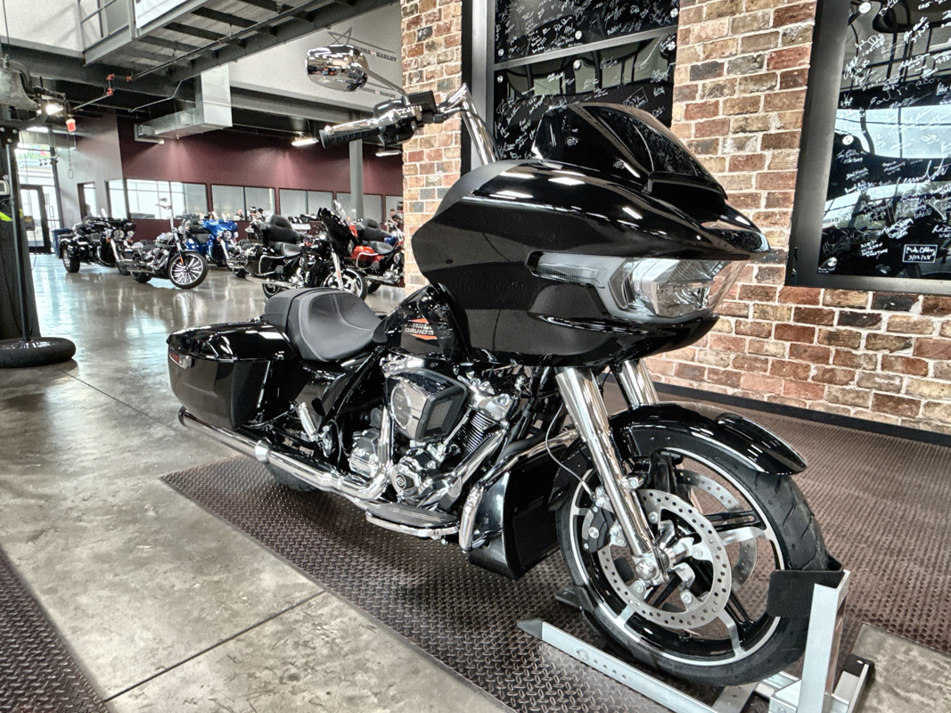 Road Glide®