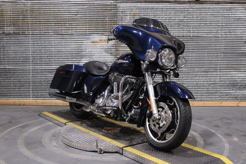 Street Glide®