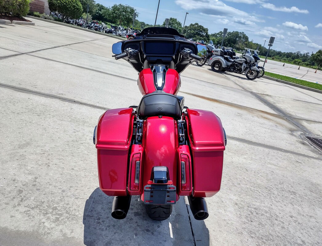 Street Glide®