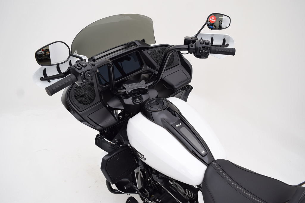 Road Glide®