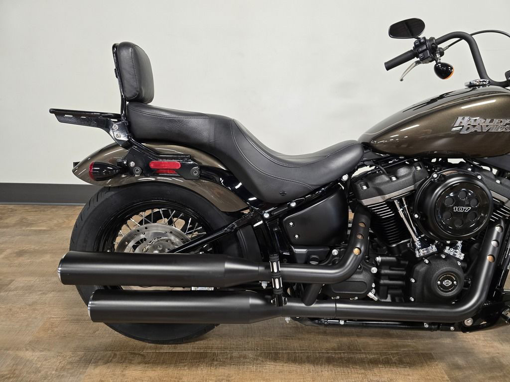 Street Bob®