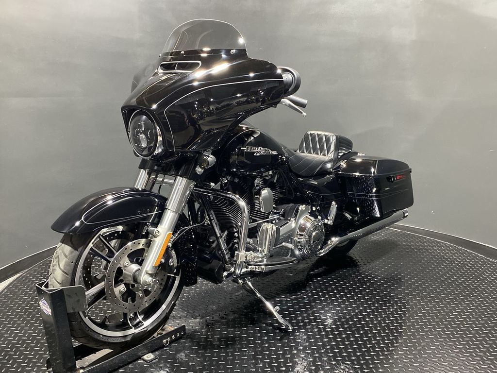 Street Glide® Special