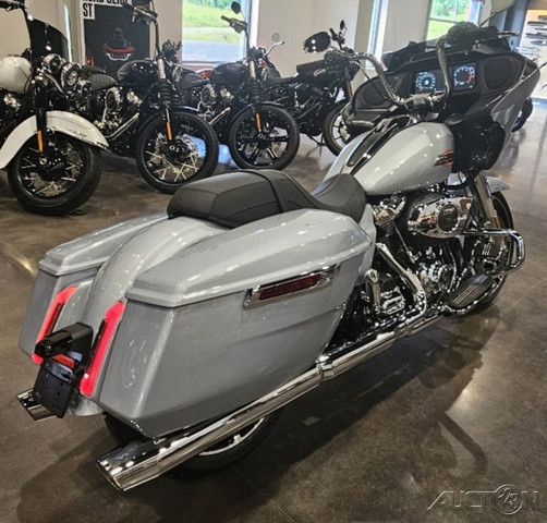Road Glide®