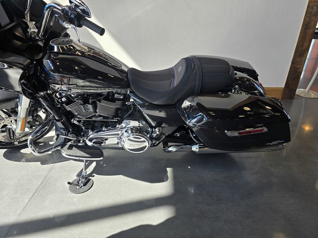 Road Glide®